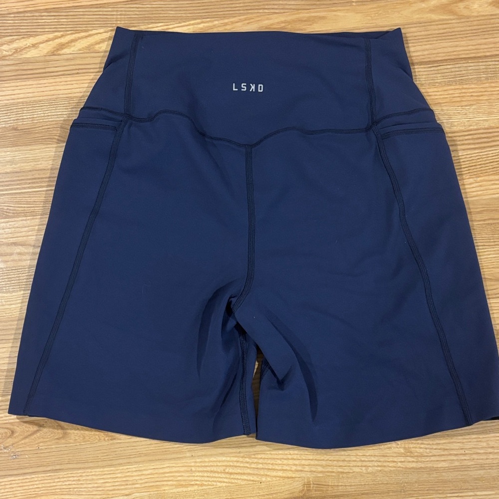 LSKD Navy High-Rise Bike Shorts with Supportive Waistband